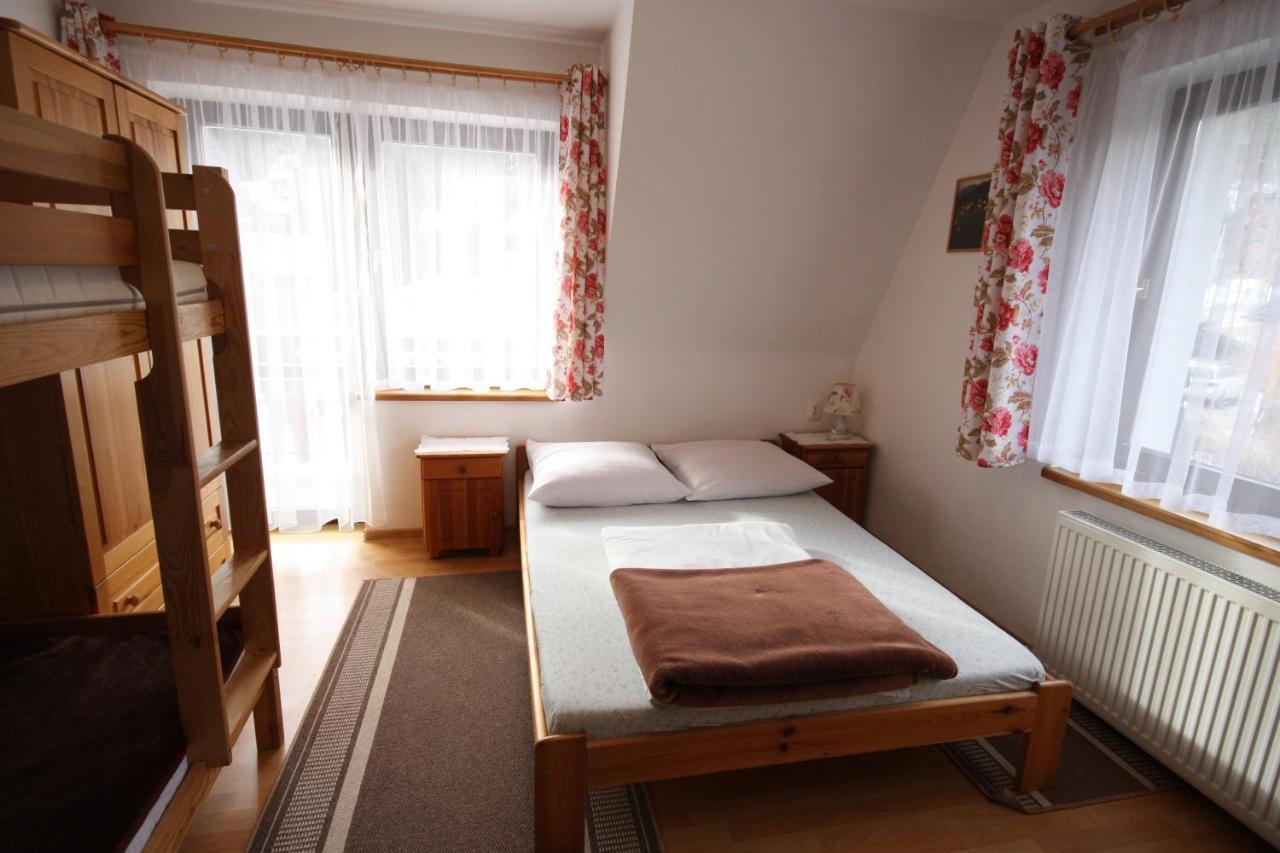 Domek U Gasienicow 2- Pokoje Goscinne Zakopane Exterior foto